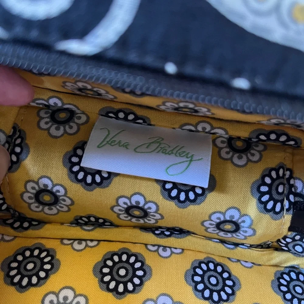 Vera Bradley Zip Up Container Black Yellow White Floral